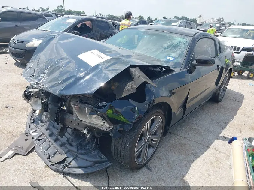 2014 FORD MUSTANG V6/V6 PREMIUM