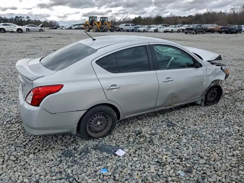 2018 NISSAN VERSA S  