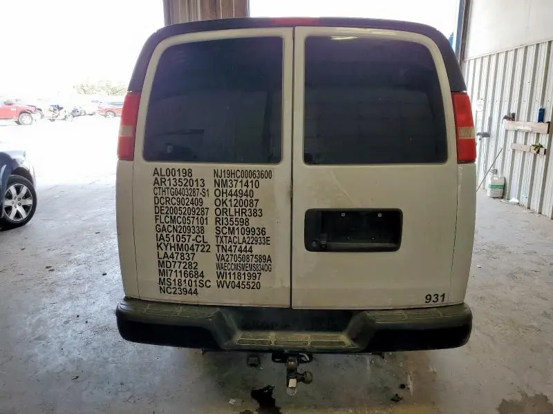 2017 CHEVROLET EXPRESS G2500   