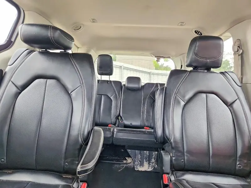 2020 CHRYSLER VOYAGER LXI  