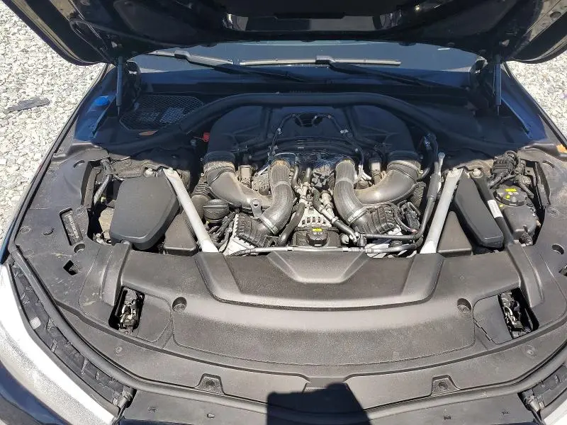 2018 BMW 750 XI  