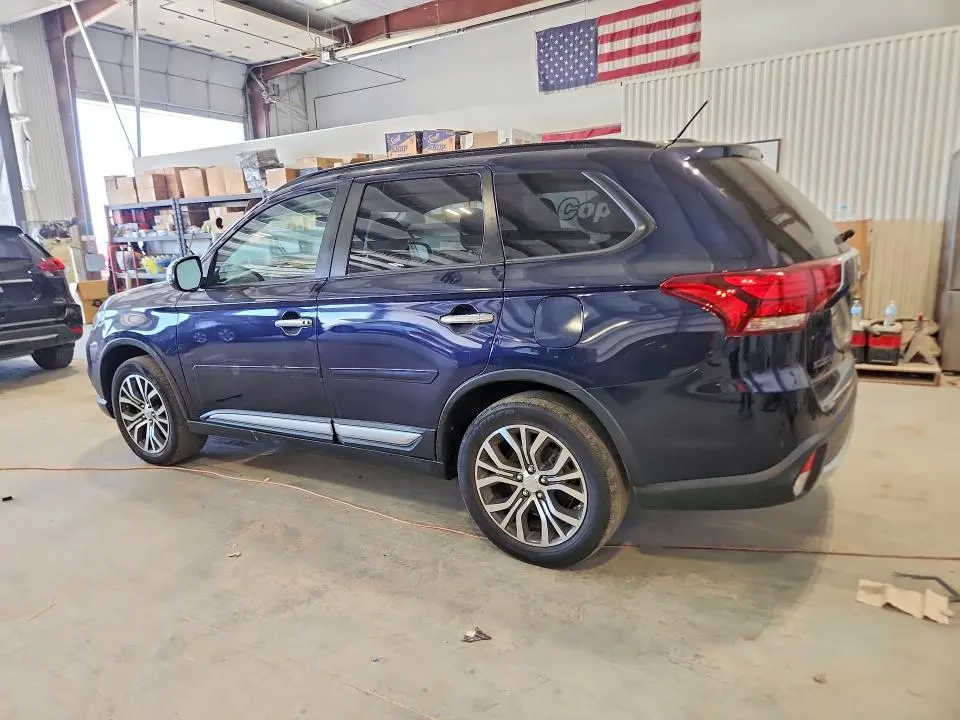 2016 MITSUBISHI OUTLANDER SE  
