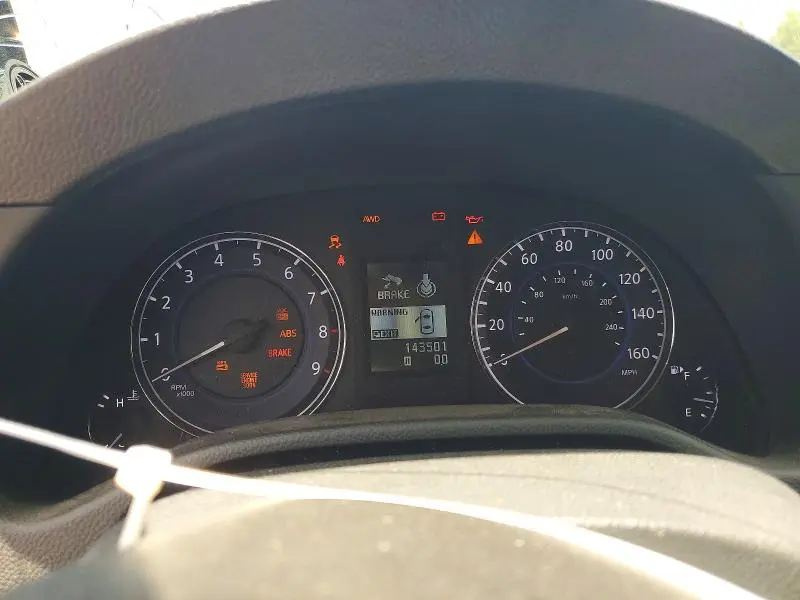 2010 INFINITI G37   