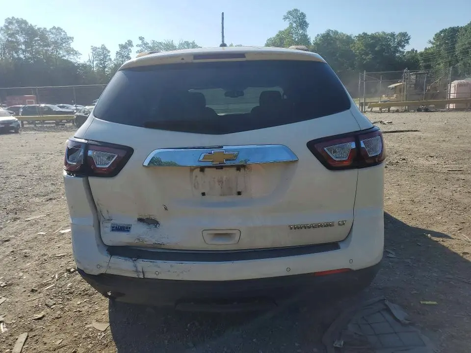 2014 CHEVROLET TRAVERSE LT  