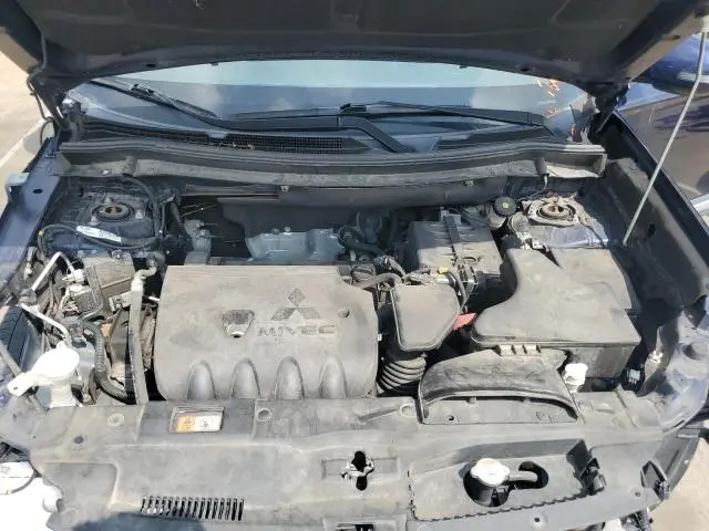 2018 MITSUBISHI OUTLANDER SE  