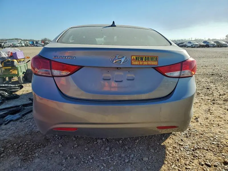 2012 HYUNDAI ELANTRA GLS  