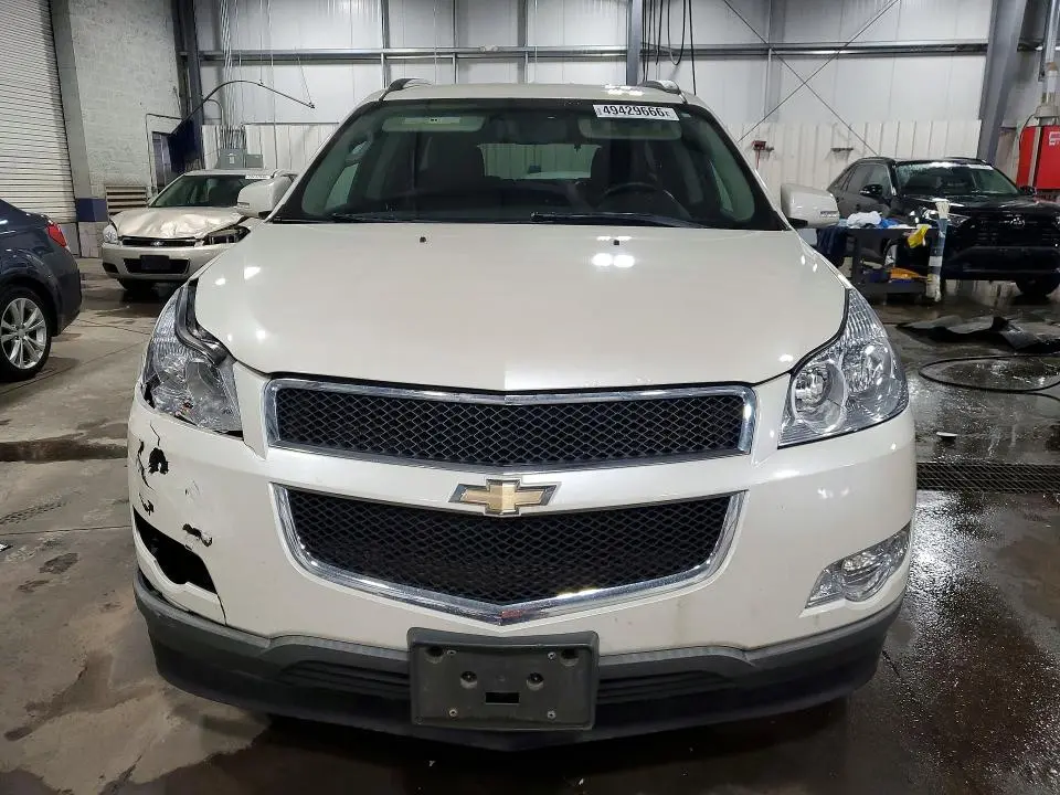 2012 CHEVROLET TRAVERSE LT  