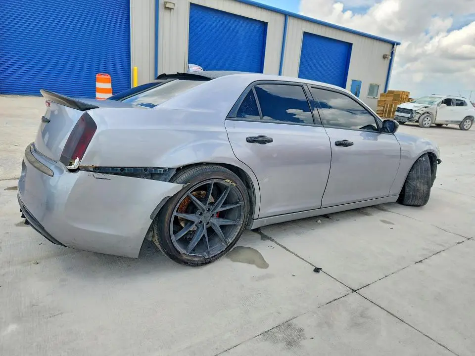 2016 CHRYSLER 300 LIMITED  