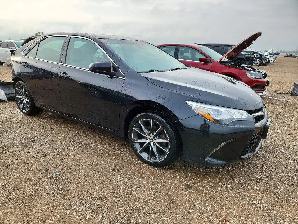2015 TOYOTA CAMRY XSE V6  