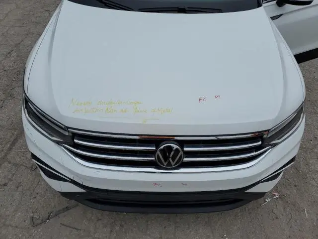 2024 VOLKSWAGEN TIGUAN SE  