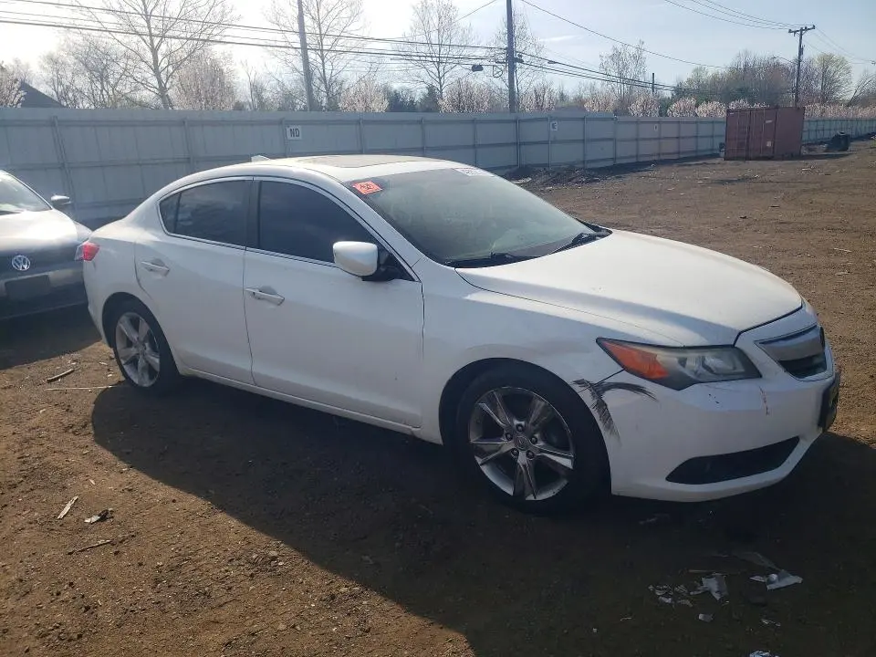 2013 ACURA ILX 20 PREMIUM  