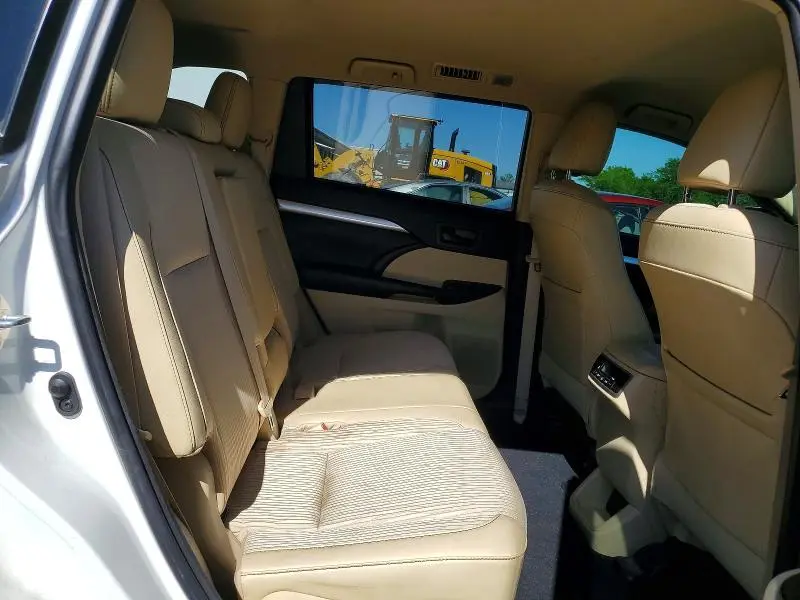 2018 TOYOTA HIGHLANDER LE PLUS  