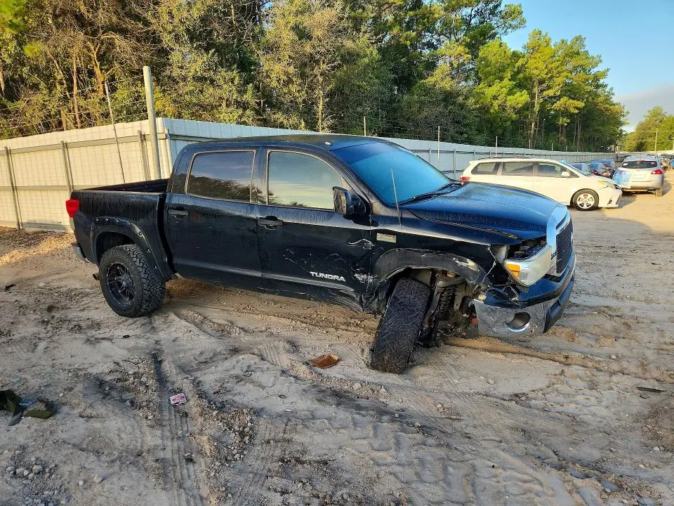 2013 TOYOTA TUNDRA CREWMAX SR5  