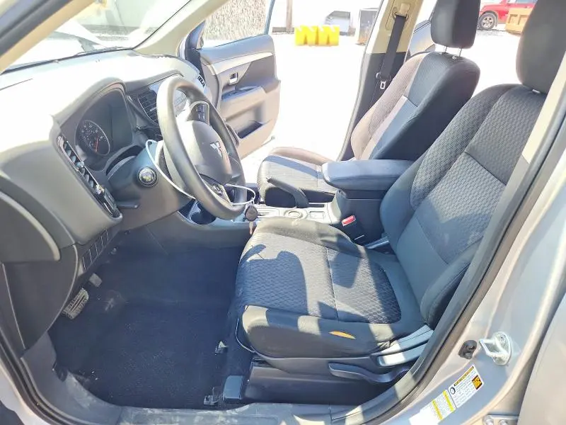2014 MITSUBISHI OUTLANDER ES  