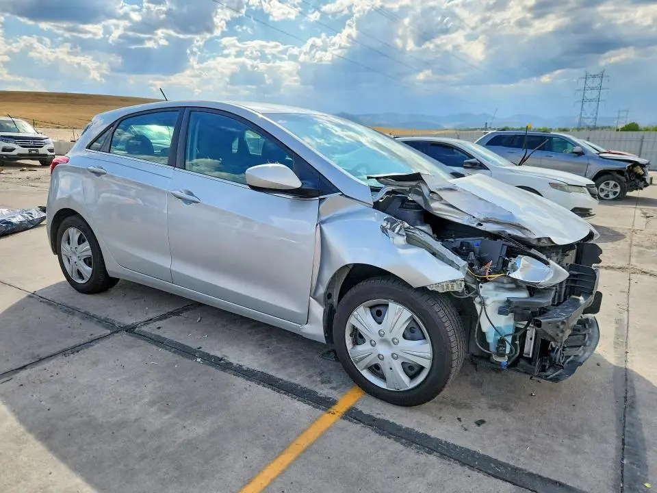 2016 HYUNDAI ELANTRA GT BASE  