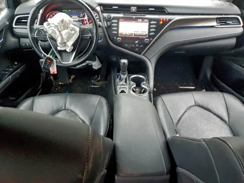 2018 TOYOTA CAMRY XSE  