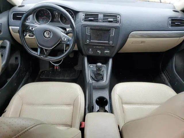 2017 VOLKSWAGEN JETTA SE  