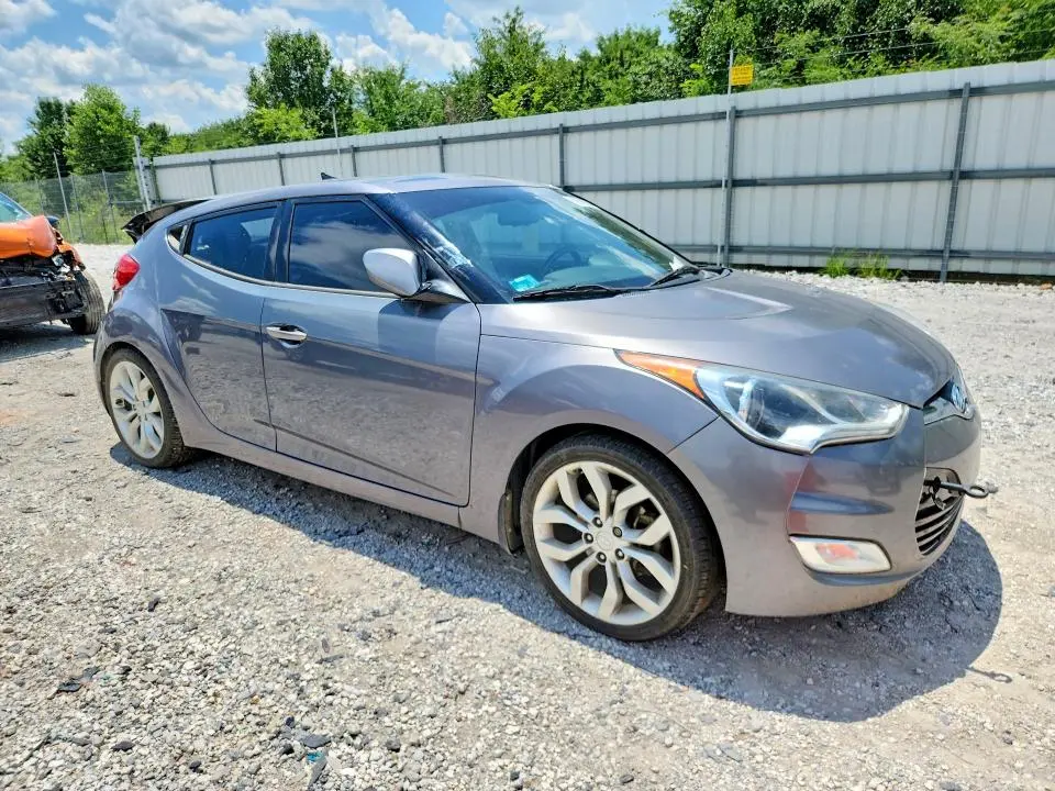 2013 HYUNDAI VELOSTER BASE  