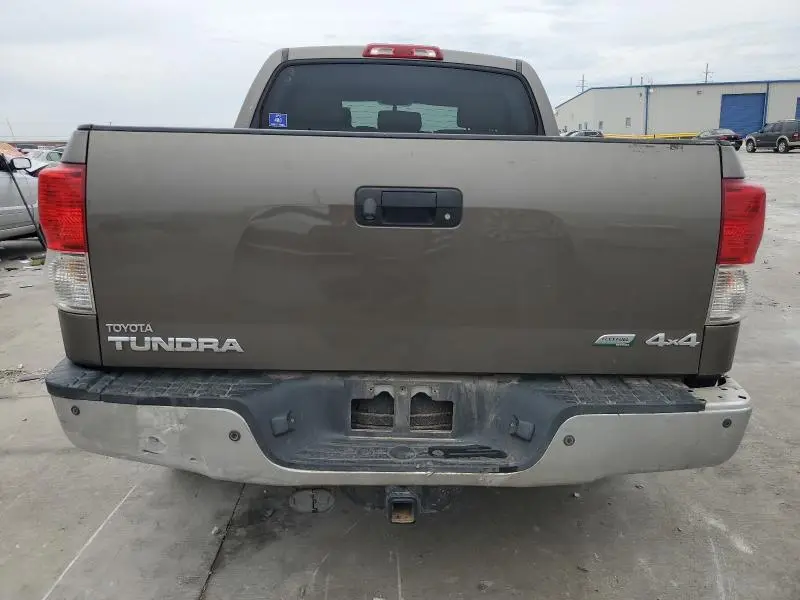 2010 TOYOTA TUNDRA CREWMAX LIMITED  