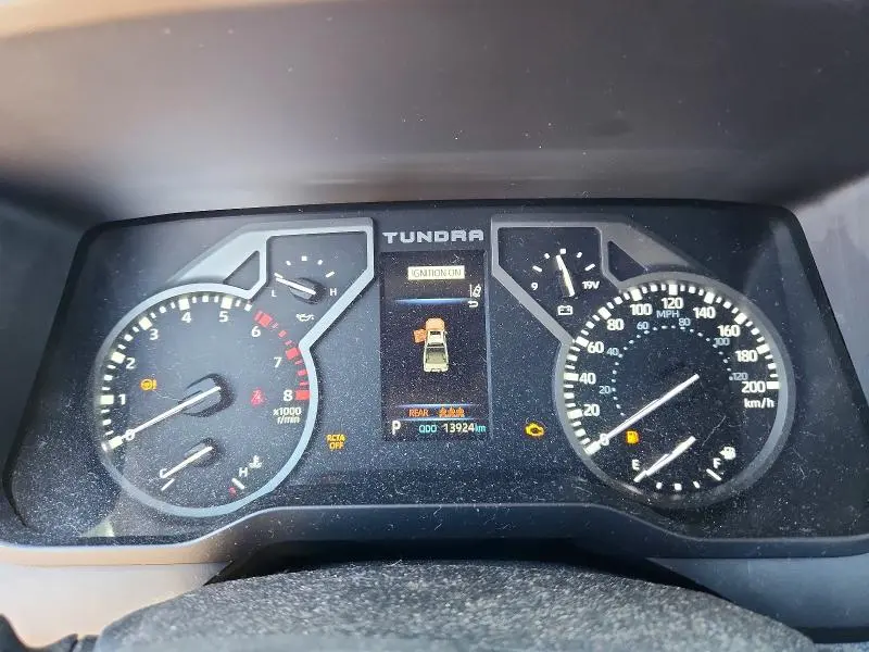 2024 TOYOTA TUNDRA SR5  
