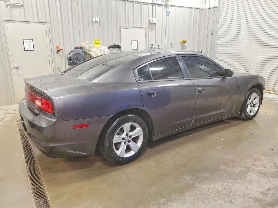 2014 DODGE CHARGER SE  