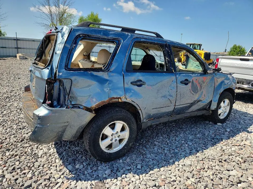 2011 FORD ESCAPE XLT  