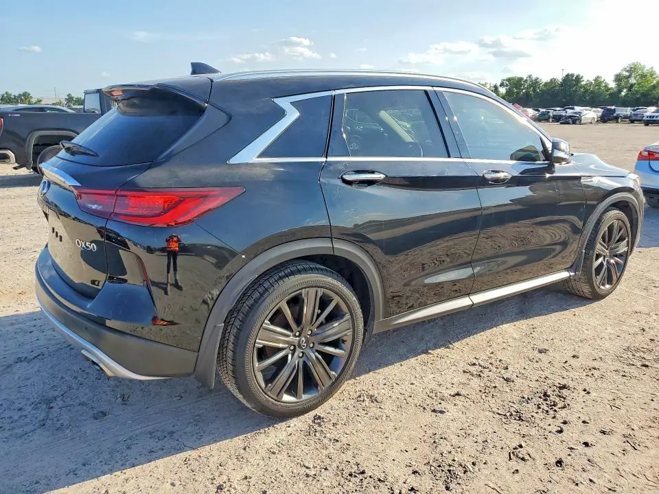 2022 INFINITI QX50 ESSENTIAL  