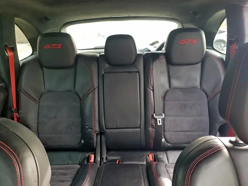 2017 PORSCHE CAYENNE GTS  