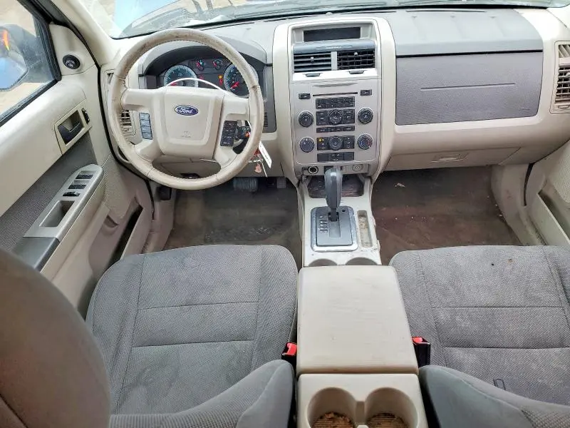 2010 FORD ESCAPE XLT  