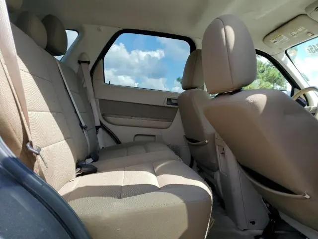 2010 FORD ESCAPE XLT  