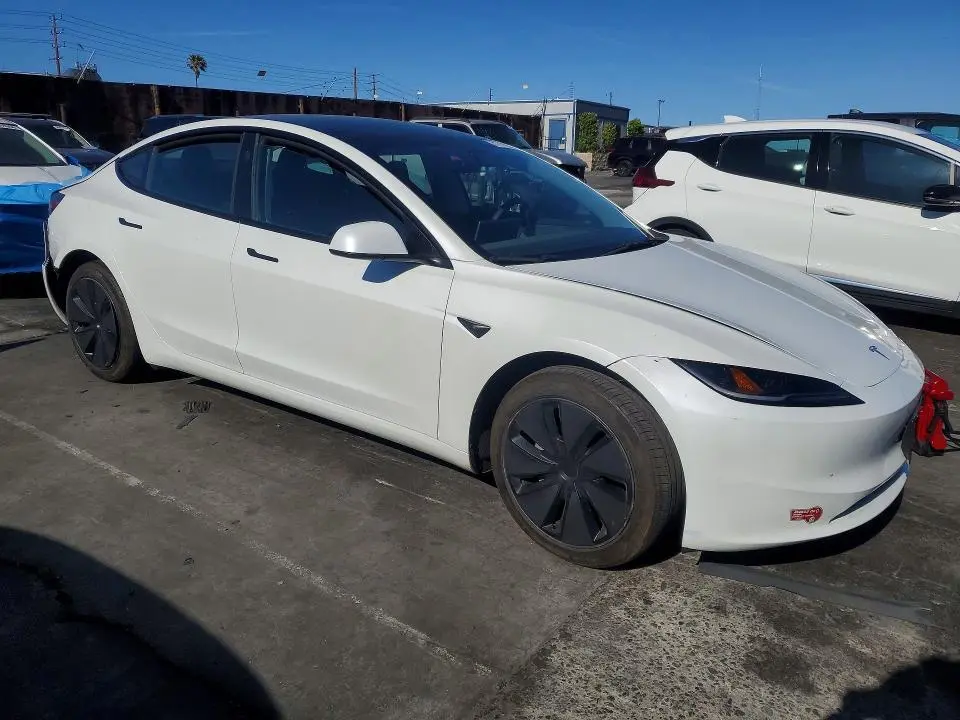 2024 TESLA MODEL 3   