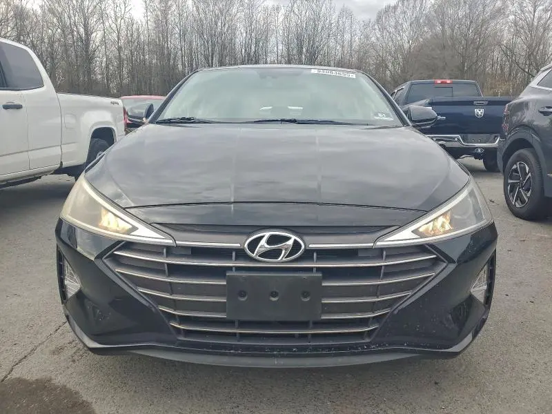 2019 HYUNDAI ELANTRA SEL  