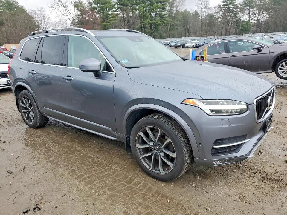 2017 VOLVO XC90 T6  