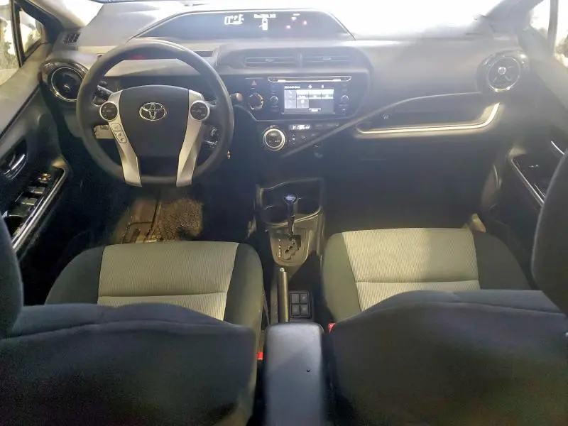 2015 TOYOTA PRIUS C   