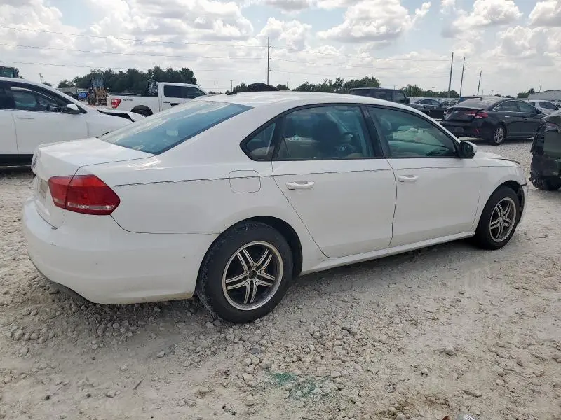 2013 VOLKSWAGEN PASSAT S  