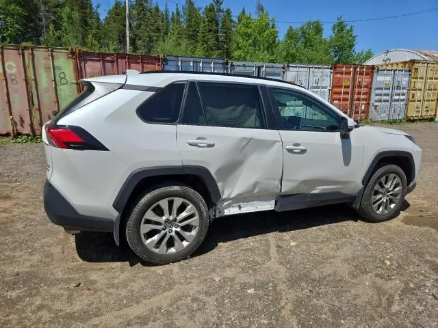 2023 TOYOTA RAV4 XLE  