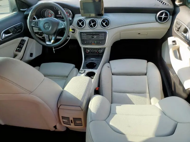 2017 MERCEDES-BENZ GLA 250  