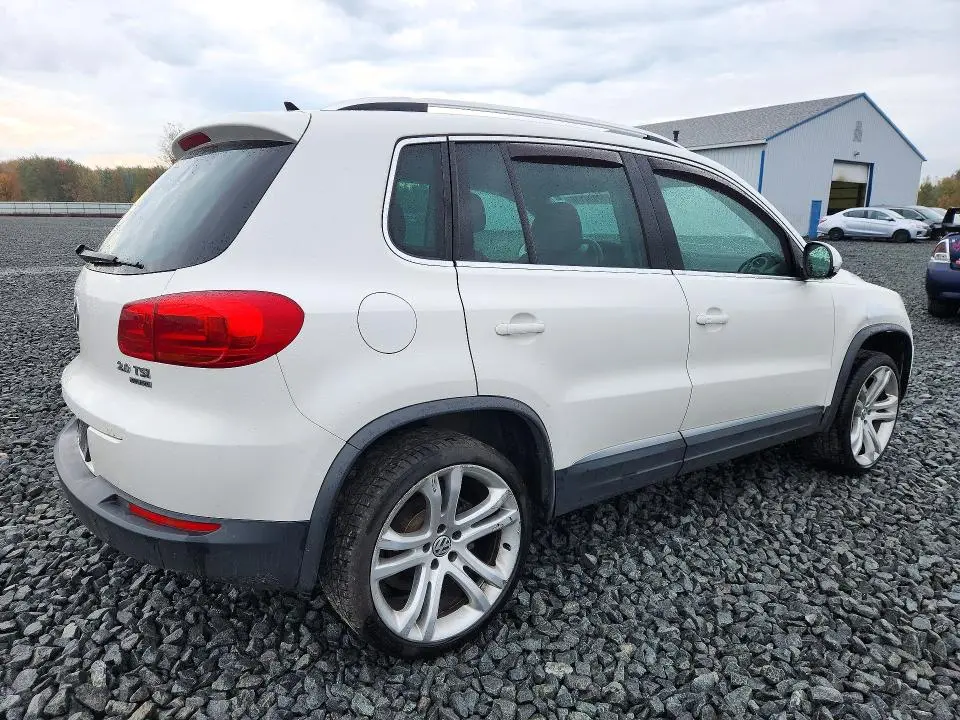 2012 VOLKSWAGEN TIGUAN S  