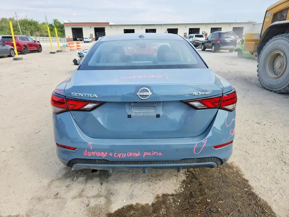 2025 NISSAN SENTRA SV  