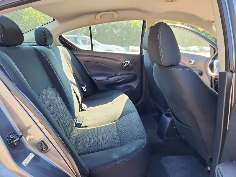 2019 NISSAN VERSA SV  