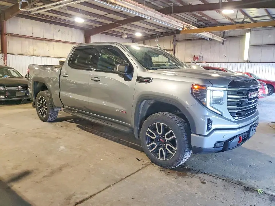 2025 GMC SIERRA K1500 AT4  