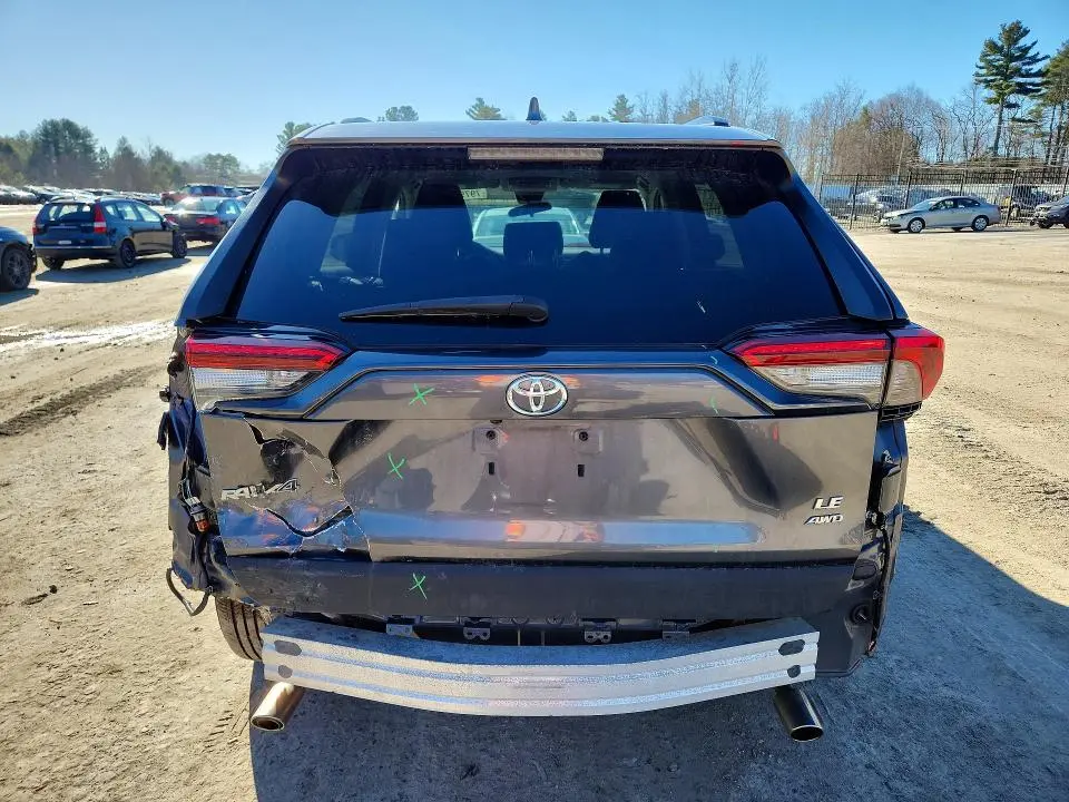 2021 TOYOTA RAV4 LE  