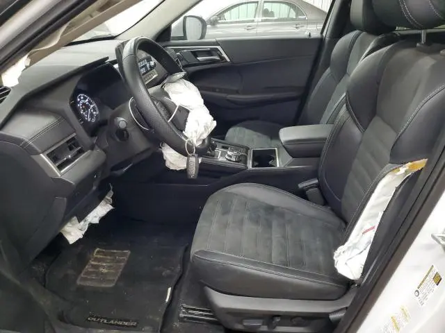 2024 MITSUBISHI OUTLANDER SE  