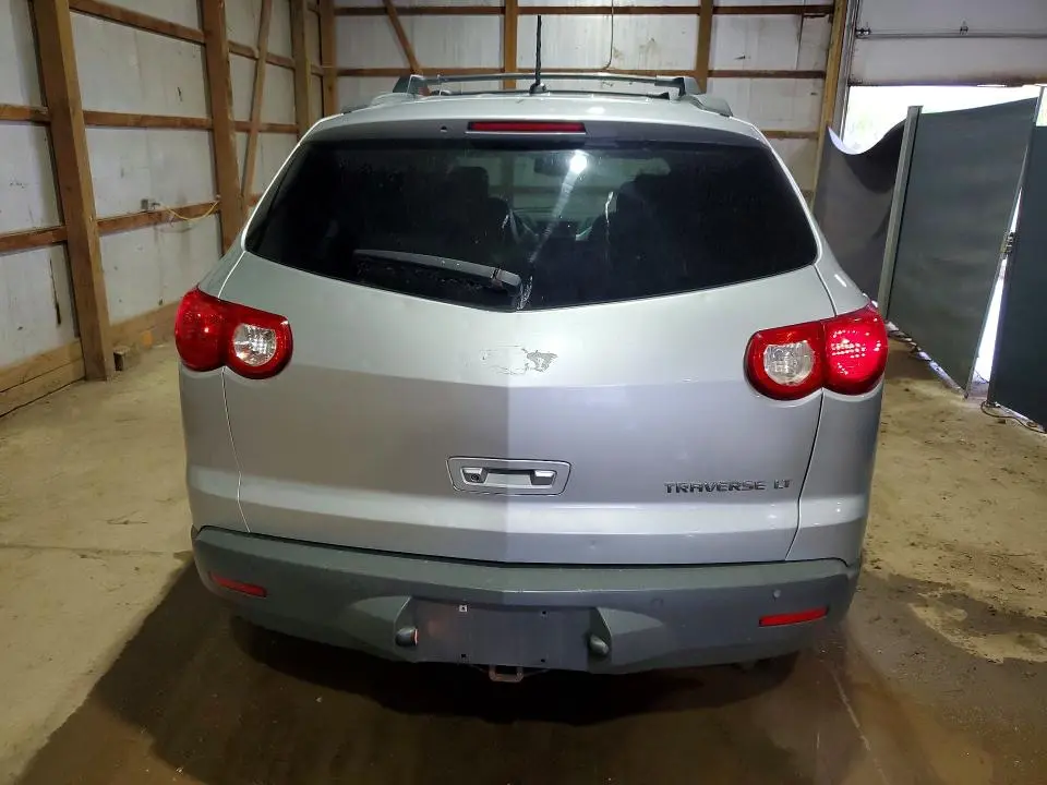 2012 CHEVROLET TRAVERSE LT  