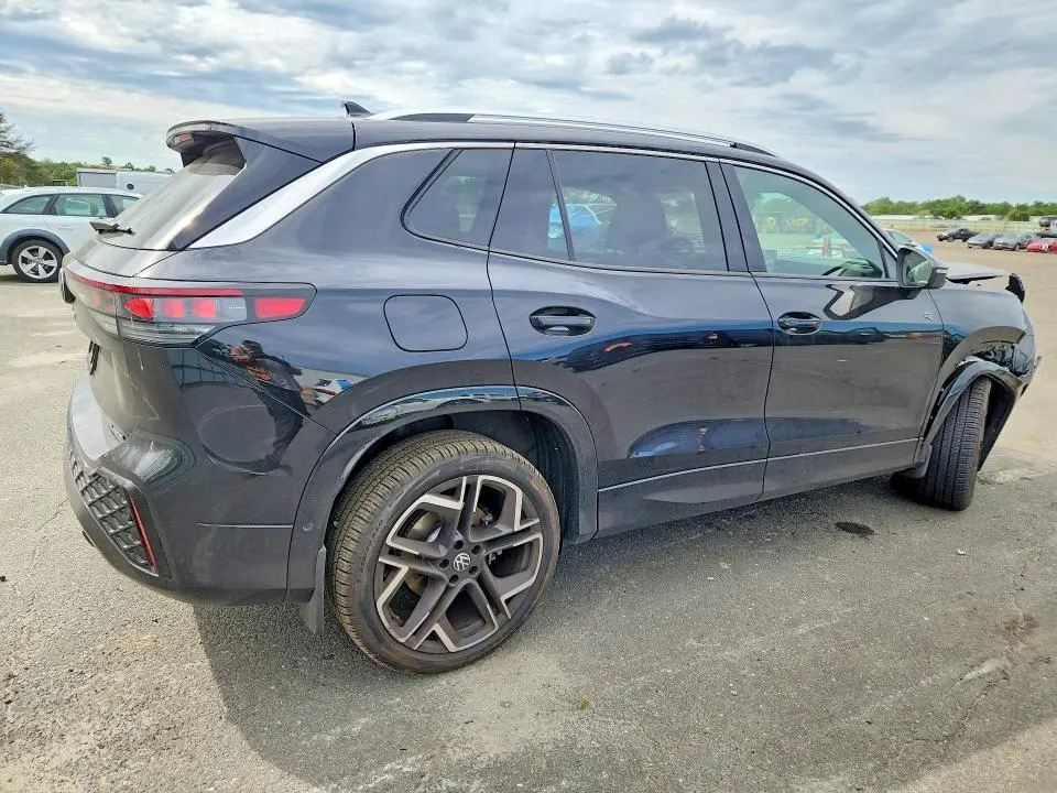 2026 VOLKSWAGEN TIGUAN SEL R-LINE TURBO  