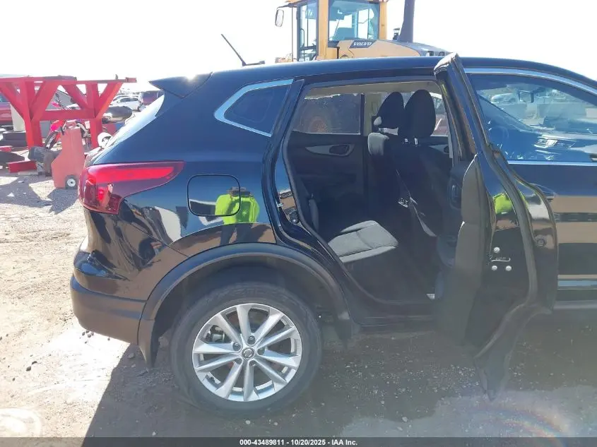 2017 NISSAN ROGUE SPORT S