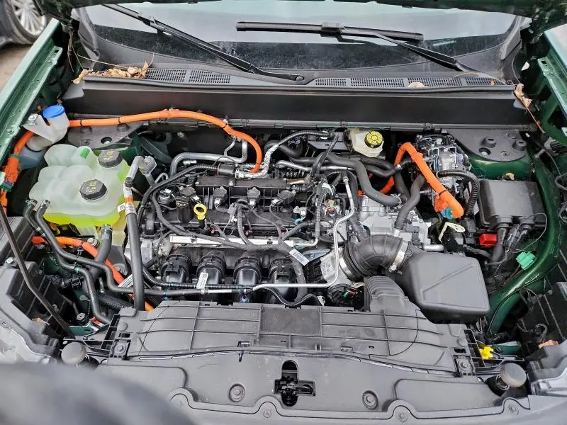 2025 FORD MAVERICK XL  