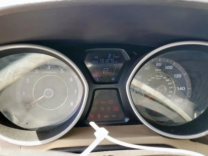 2011 HYUNDAI ELANTRA   