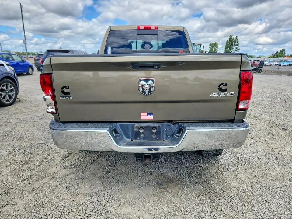 2013 RAM 2500 SLT  