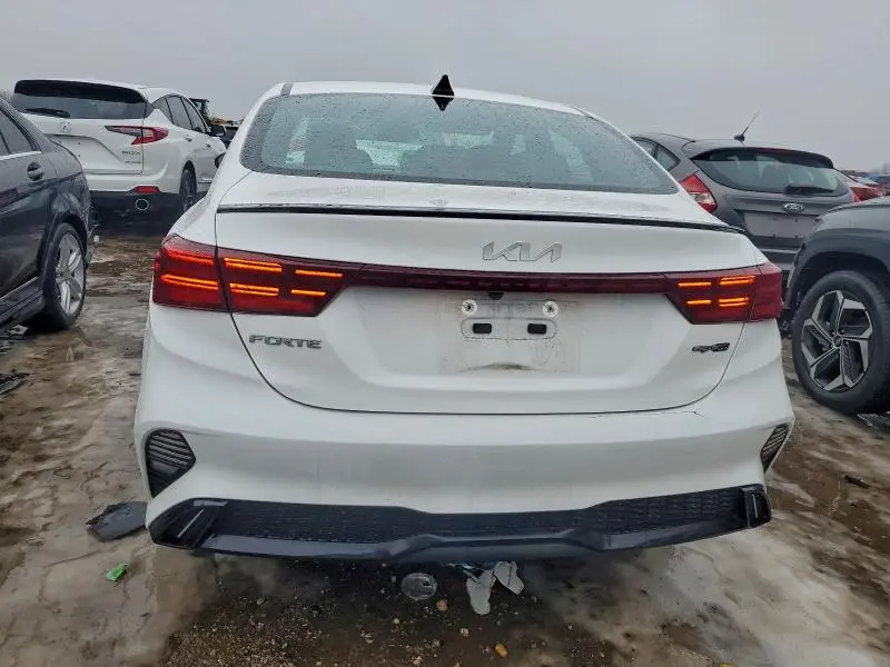 2022 KIA FORTE GT LINE  